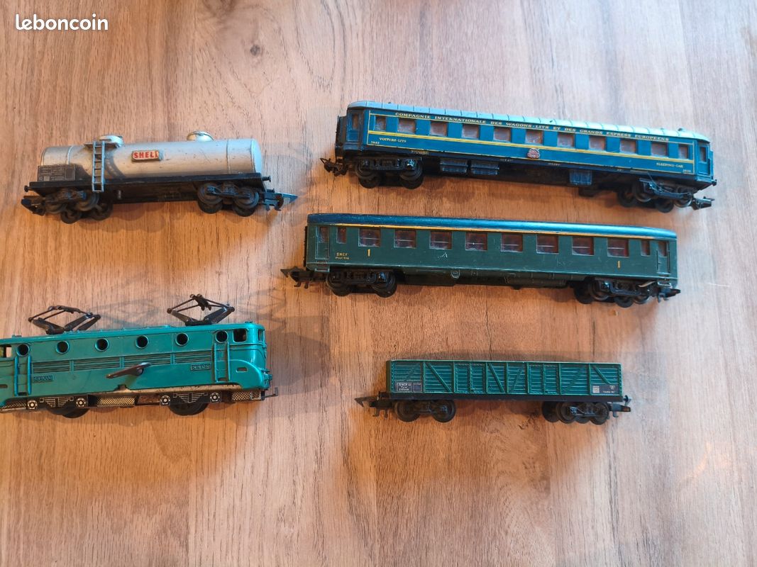 Train mécanique JOUEF HO vintage complet et d'origine