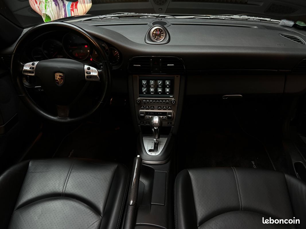 Porsche 911 coupe 997 3.6 325ch carrera 4 tiptronic-s bva/pccm+/entretien porsche/full carbone/pack sport+ (image 21)