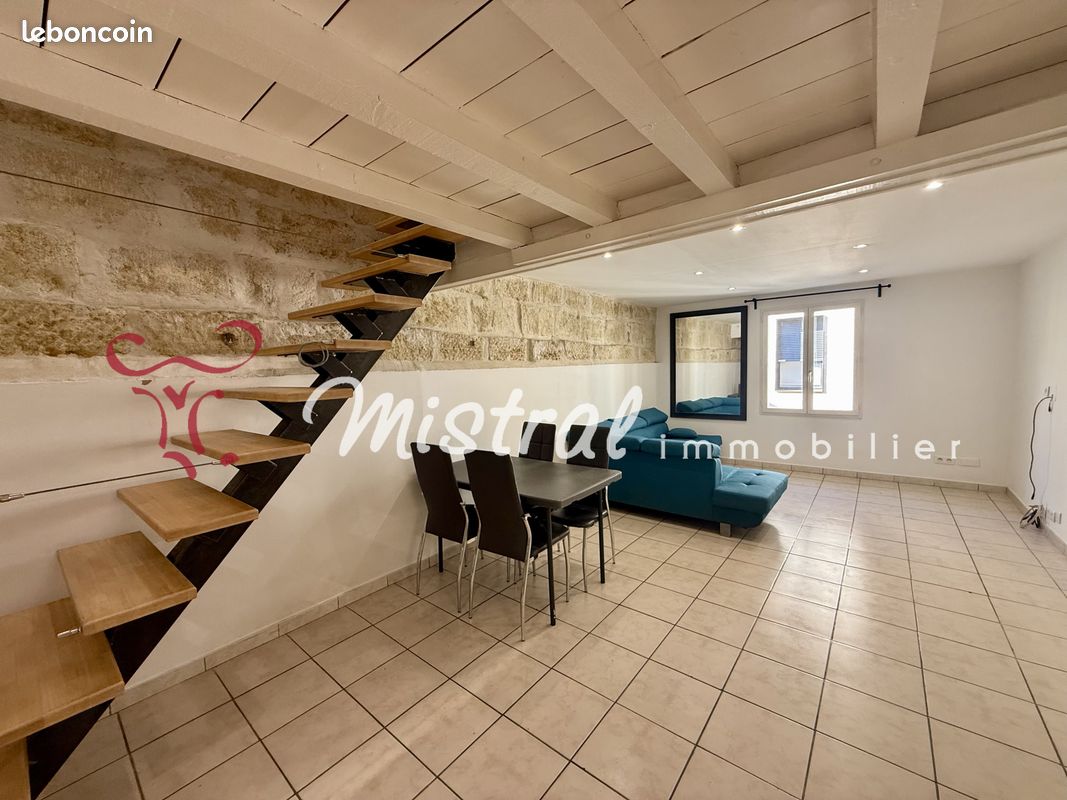 Appartement 3 pièces 70 m² · à Aigues-Mortes · 70 m² · 1 075 €