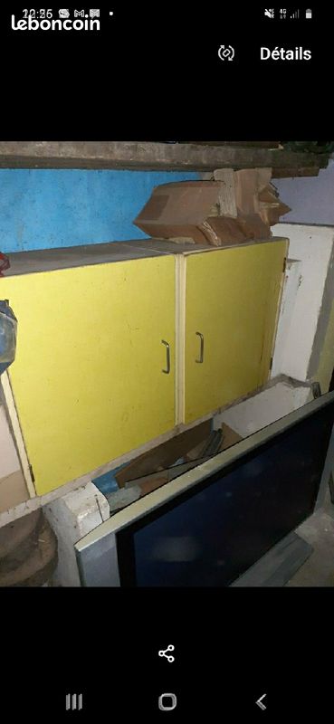 Buffet formica jaune (image 1)