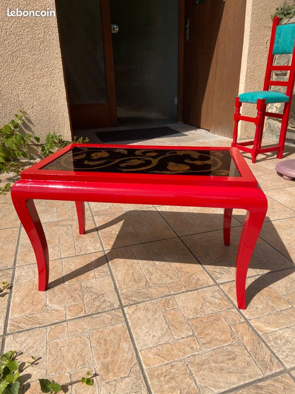 Table basse laquée d’inspiration chinoise (image 3)