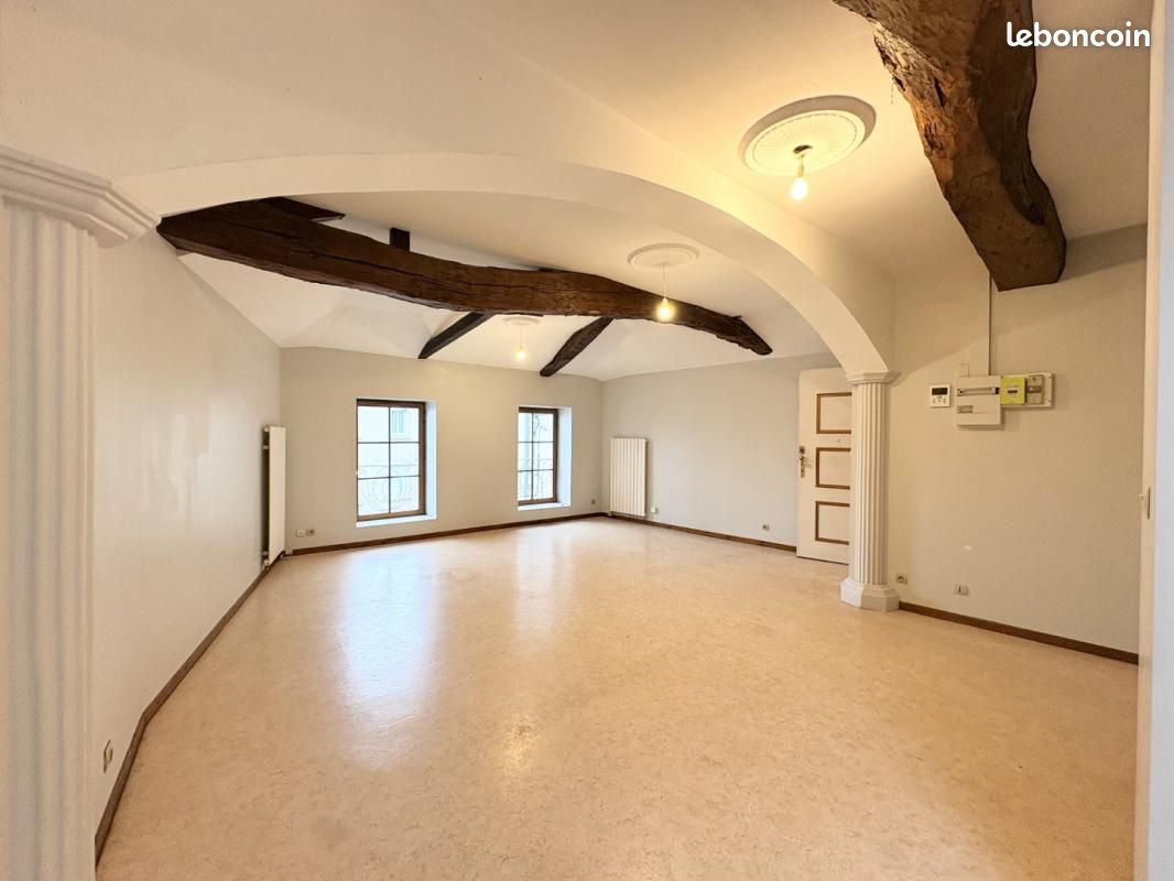 Appartement 4 pièces 89 m² · à Belleville-en-Beaujolais · 89 m² · 727 €/mois