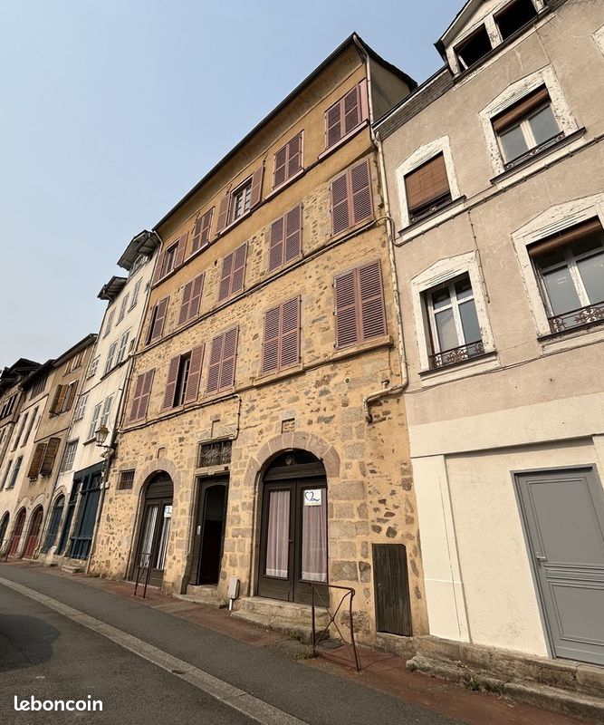 Immeuble 21 pièces 561 m² · à Tulle · 561 m² · 233 200 €