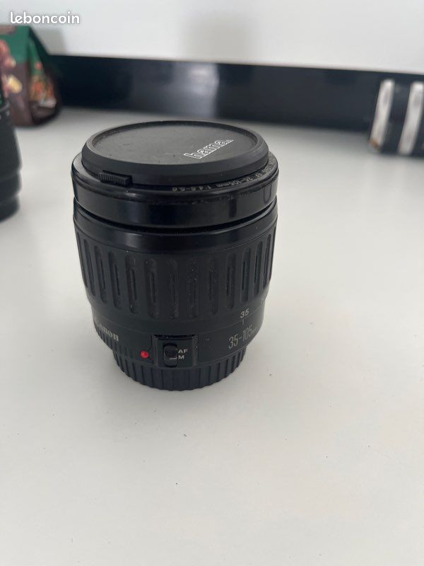 BEL objectif M42 50mm f1,8 PENTACON bouchon pare soleil housse LUMINEUX