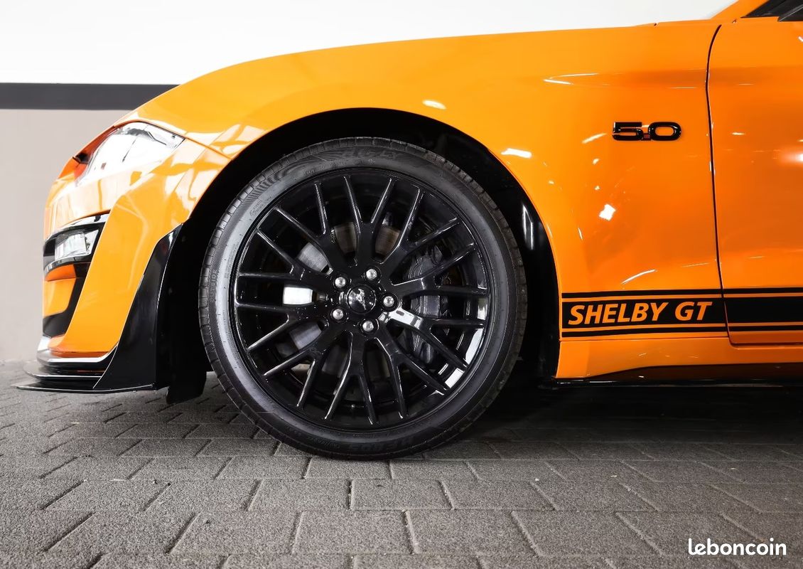 FORD Mustang GT Fifty Five Years Edition 5.0 V8 460 ch BVA10 – Twister Orange – Caméra – R19 (image 5)