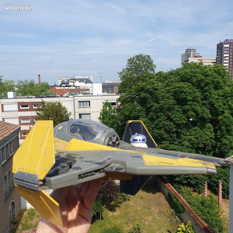 Star Wars - Vaisseau intercepteur Jedi Anakin (image 2)