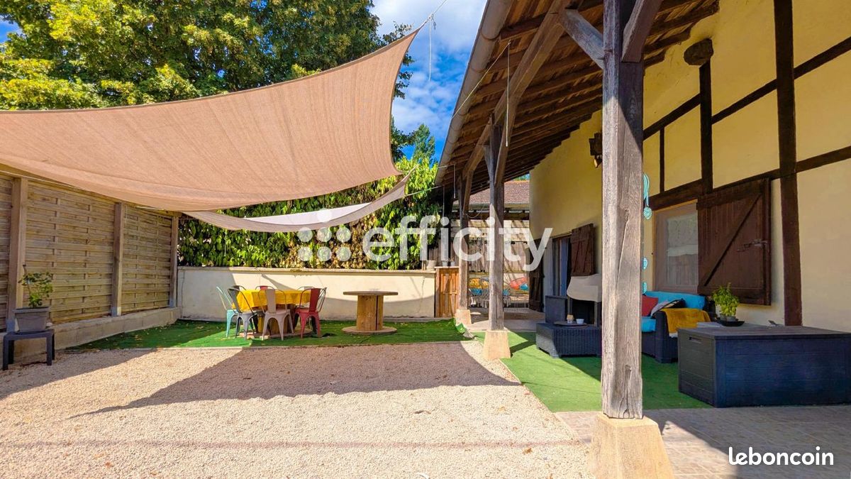 Maison 7 pièces 138 m² · à Sermoyer · 138 m² · 220 000 €