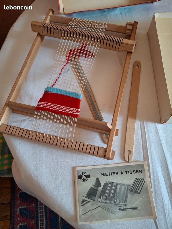 Bigjigs Toys Métier à Tisser En Bois Traditionnel – Kit Éducatif Dès 5 Ans – Développe Dextérité Et Concentration – Fabriqué En Matériaux Responsables
