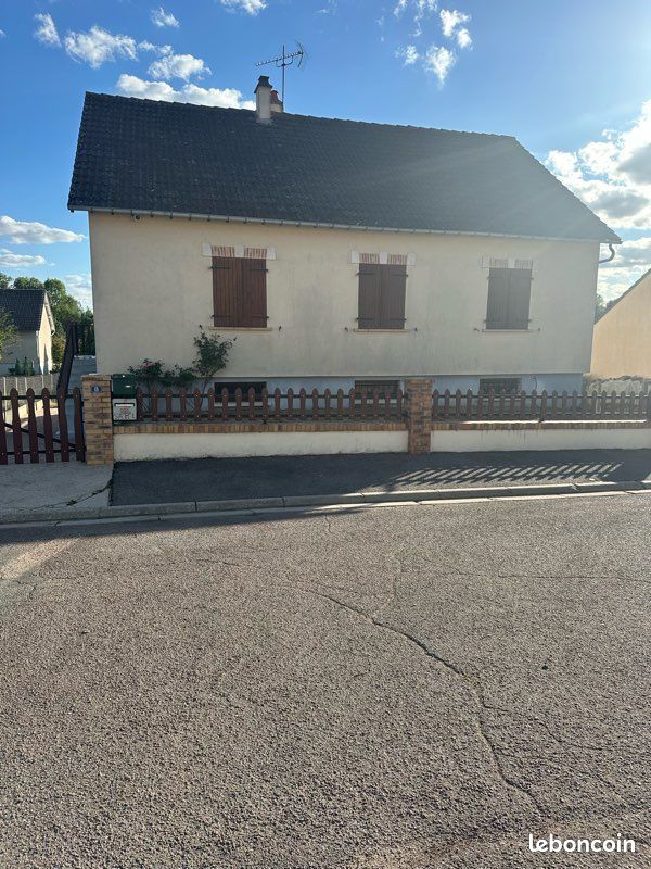 Maison 6 pièces 140 m² · à Vailly-sur-Sauldre · 140 m² · 185 000 €