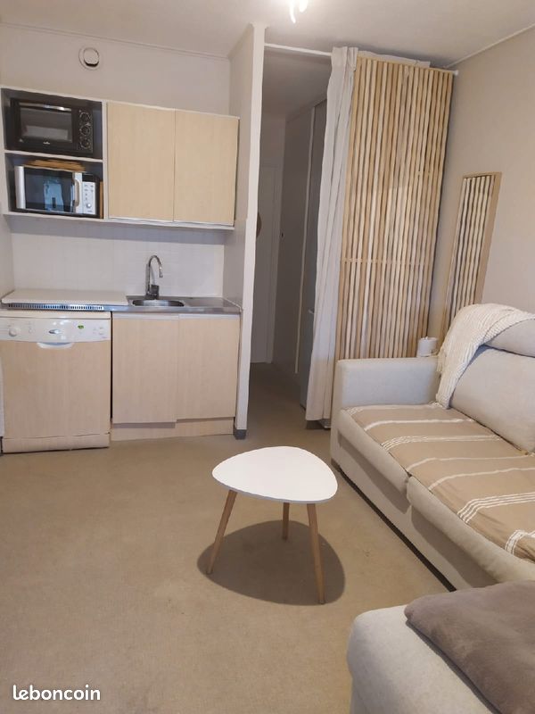 2 apts côte a côte 4 à 8 pers Mer soleil Appartements grande terrasse qui communique, refaits à neuf à Gruissan soleil ☀️ avec 3 vélos 👍🌞🏖️🏞️ (image 2)