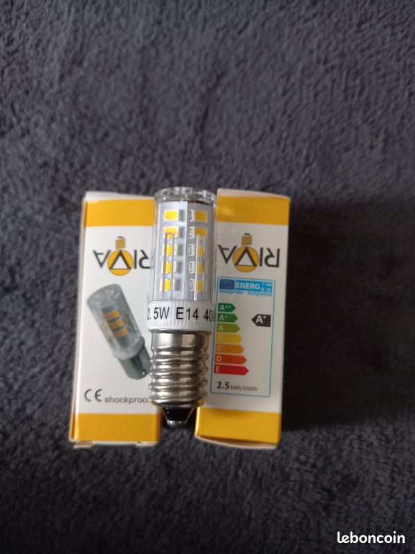 Ampoule pour machine à coudre (image 2)