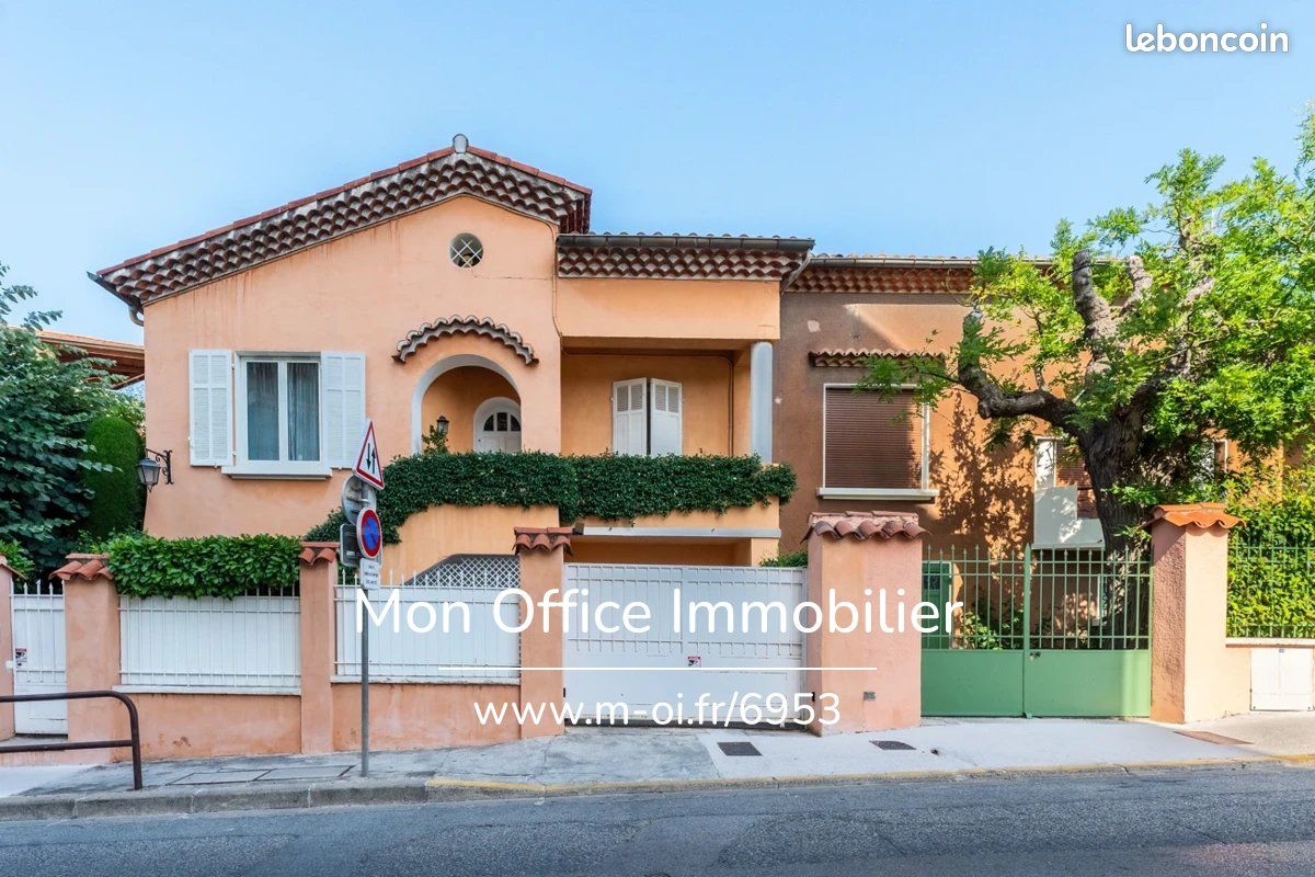 Maison 7 pièces 228 m² · à Aix-en-Provence · 228 m² · 1 795 000 €
