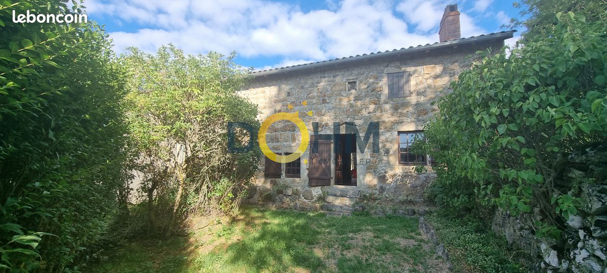 Maison 4 pièces 106 m² · à Usson-en-Forez · 106 m² · 118 000 €