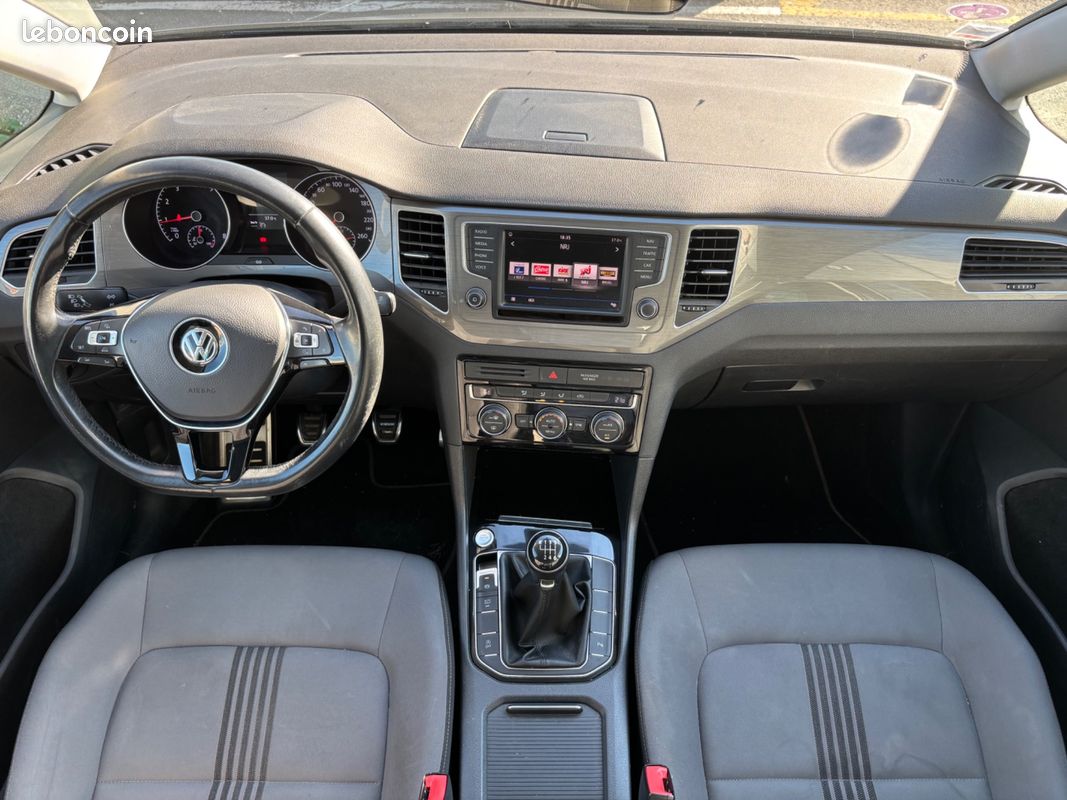 VOLKSWAGEN GOLF SPORTSVAN 1.4 TSI 150CH ALLSTAR BLUEMOTION TECH - CAMERA DE RECUL - CARPLAy (image 3)