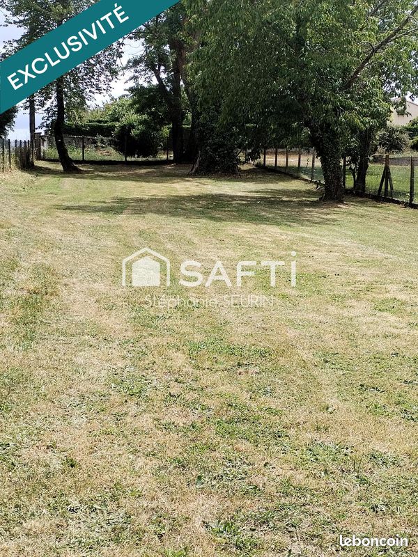 Terrain 800 m² · à Montlieu-la-Garde · 800 m² · 25 000 €