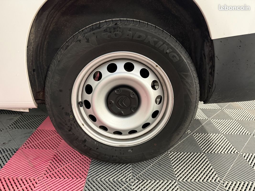 CITROEN BERLINGO Taille XL BlueHDi 130 SS BVM6 Feel (image 37)