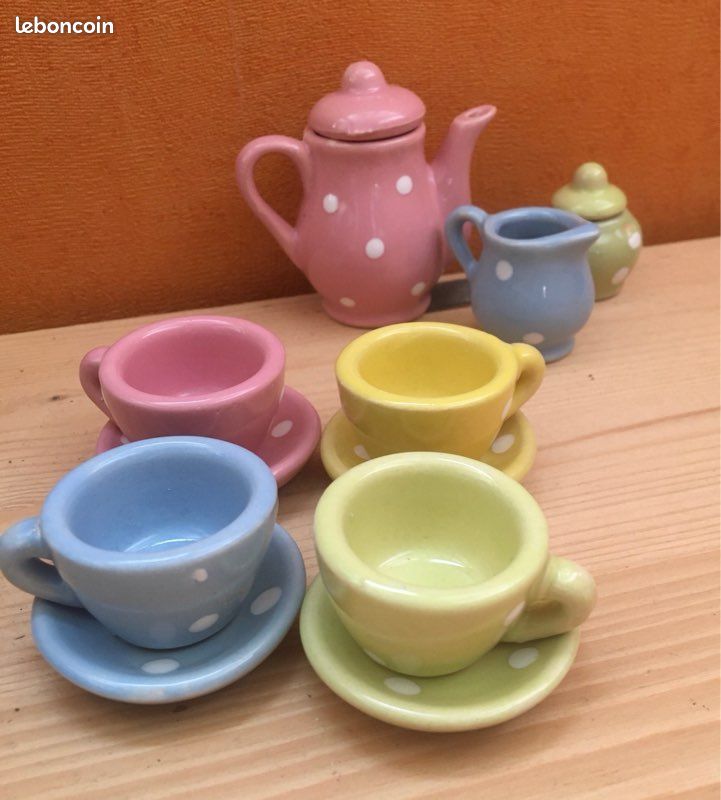 Dinette service à thé porcelaine (image 1)