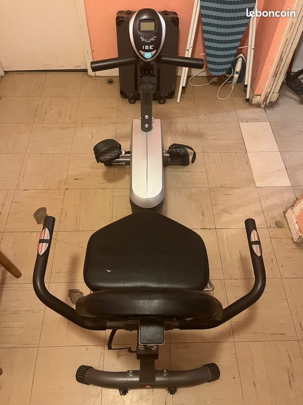 Vélo d'intérieur en bon état (image 2)