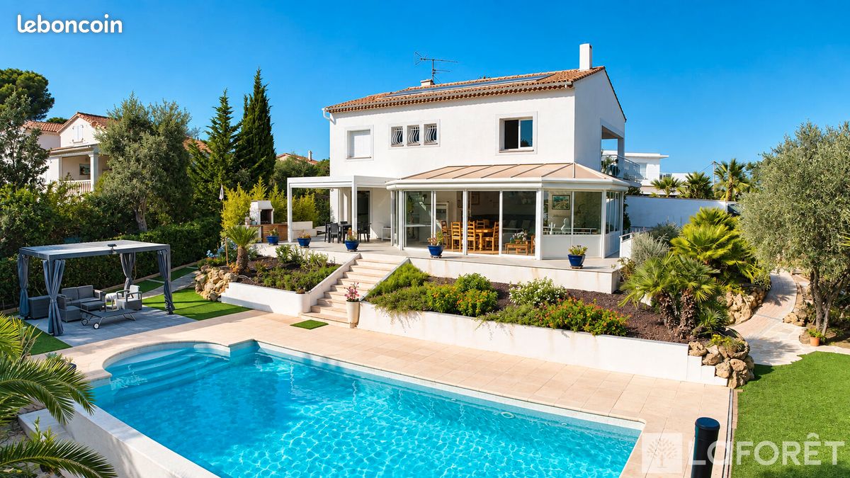 Maison 6 pièces 166 m² · à Fréjus · 166 m² · 990 000 €