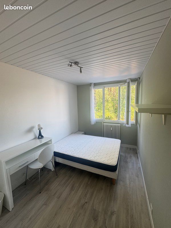 Appartement 4 pièces 63 m² · à Saint-Martin-d'Hères · 63 m² · 440 €
