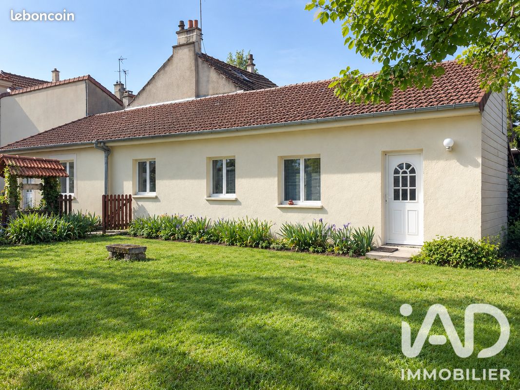 Immeuble 6 pièces 150 m² · à Montfermeil · 150 m² · 399 000 €