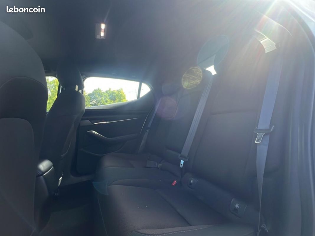 MAZDA MAZDA 3 2.0 e-skyactiv-g m-hybrid 122 business executive bva 2022 (image 11)