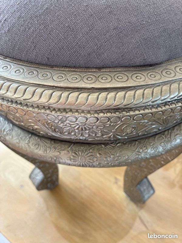 Tabouret métal martelé (image 2)