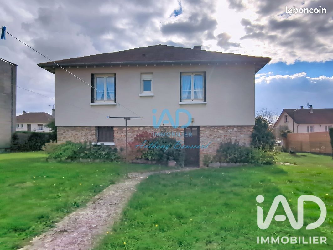Maison 3 pièces 80 m² · à Fontenay-Trésigny · 80 m² · 280 000 €