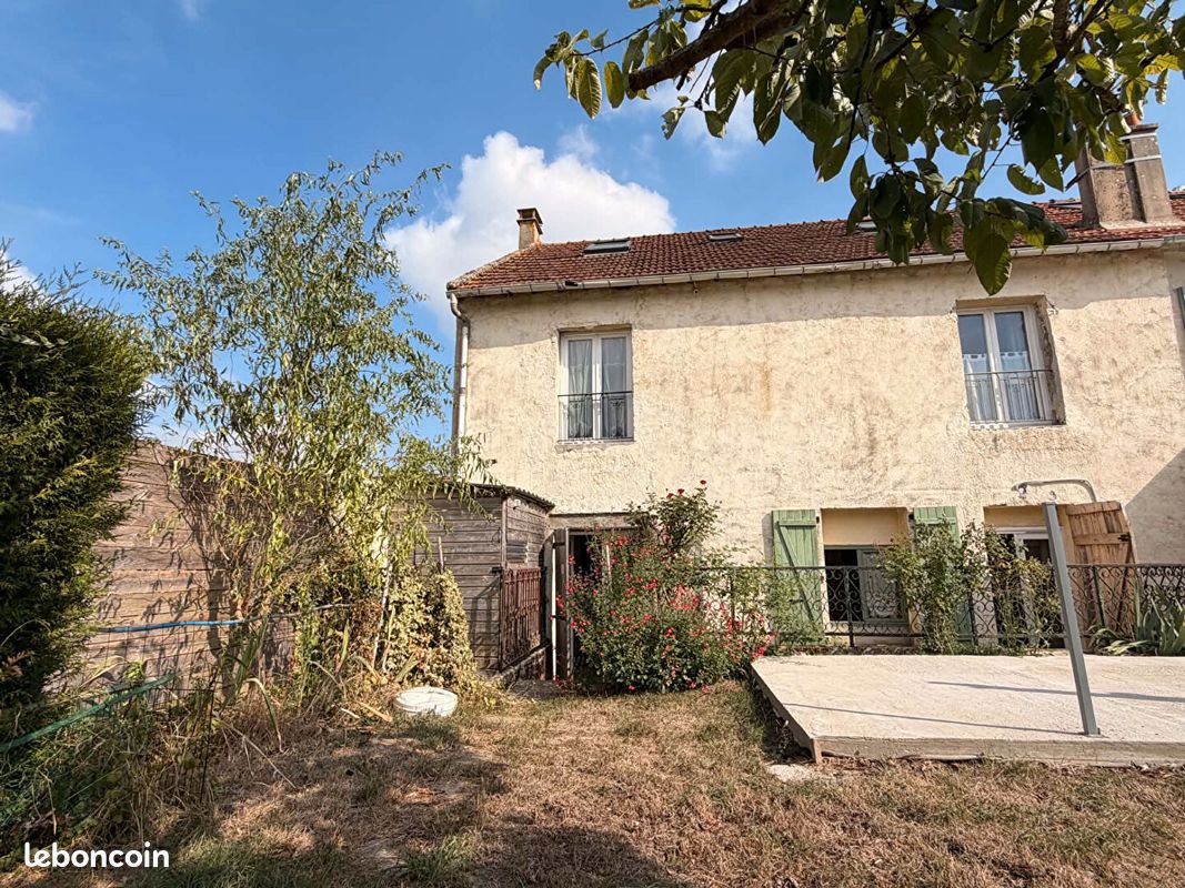 Maison 6 pièces 118 m² · à Neuilly-Saint-Front · 118 m² · 159 000 €