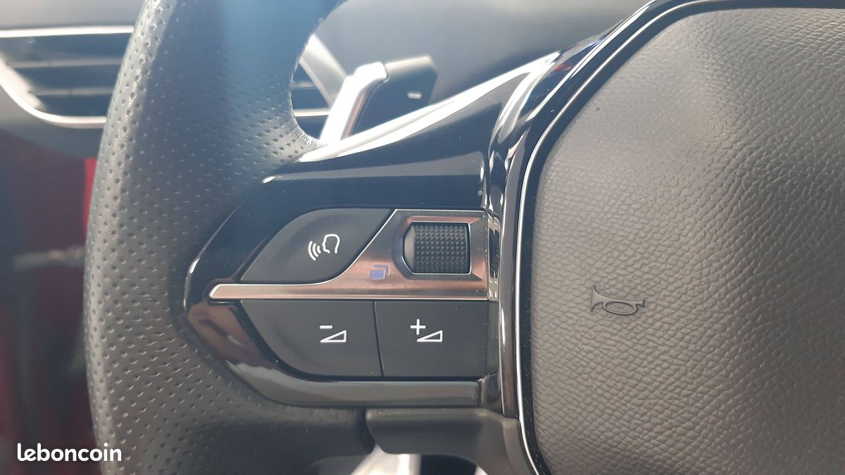 PEUGEOT 3008 PureTech 130ch S&S EAT8 GT (image 17)