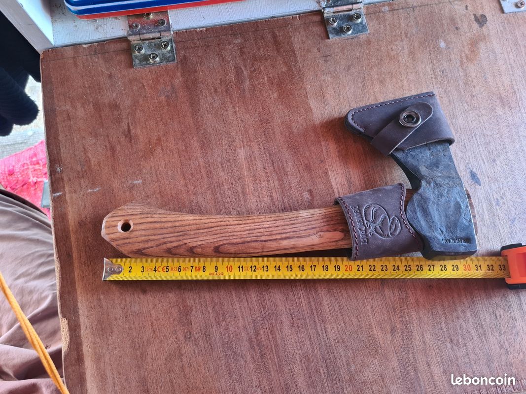 Hache à Sculpter Forgée BeaverCraft - Petite Hache Avec Fourreau Et Poignée Bois