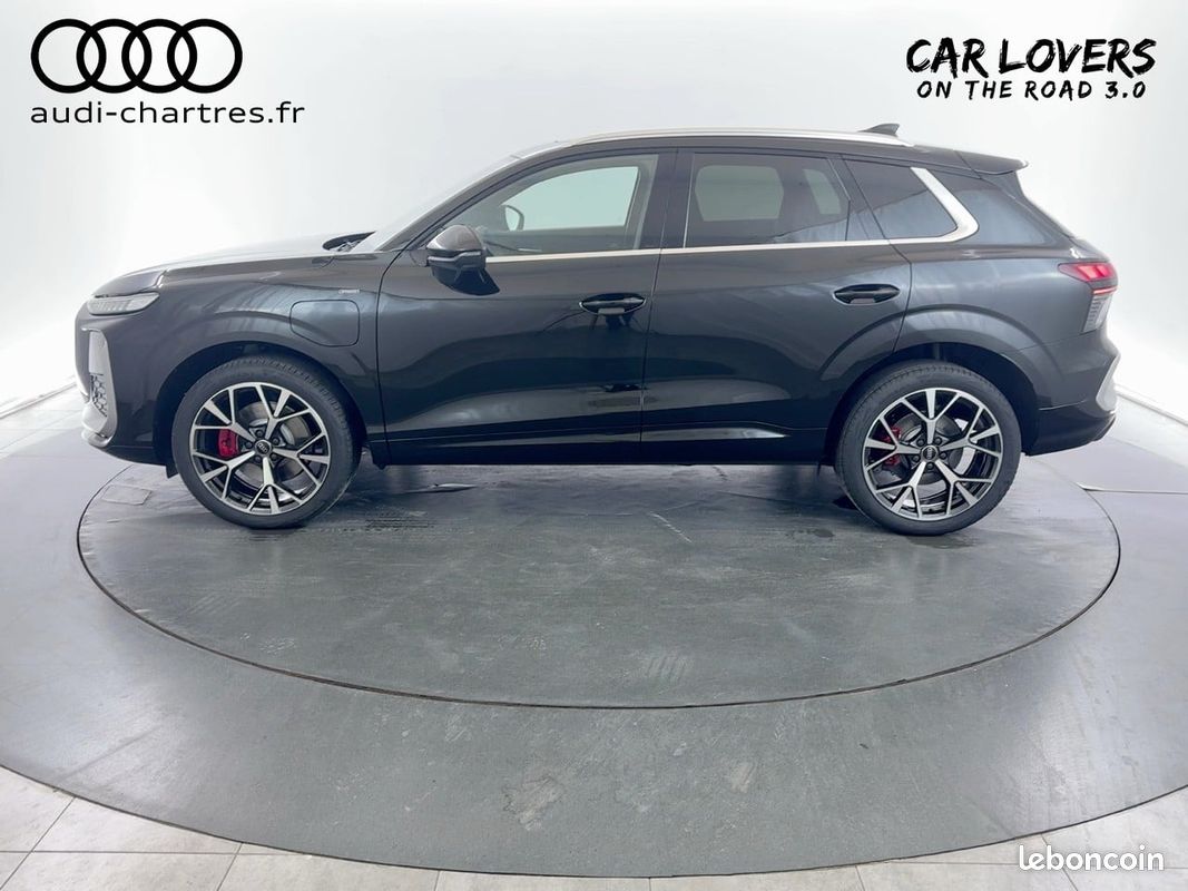 AUDI Q3 e-hybrid 272 ch S tronic 6 S line (image 2)