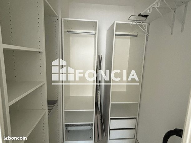 https://img.leboncoin.fr/api/v1/lbcpb1/images/b8/a0/4b/b8a04bdf6263efc583a6f176898621d6f53e5b49.jpg?rule=ad-image