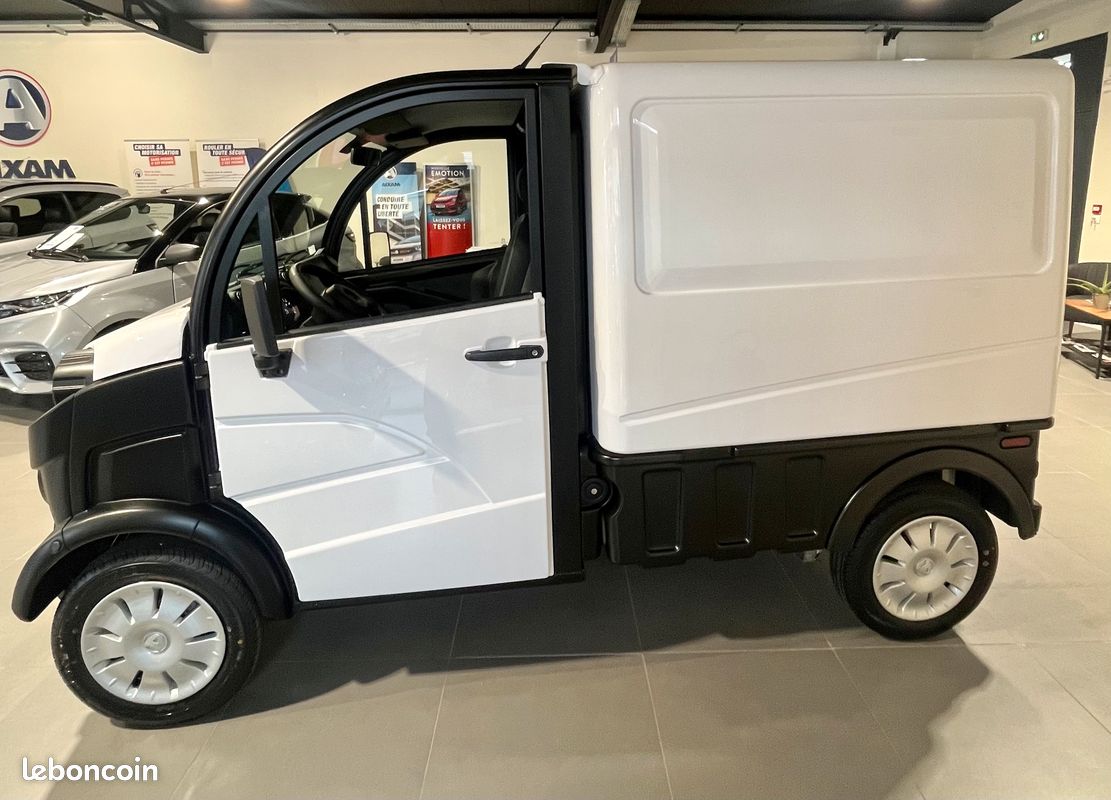 Aixam D Truck fourgon sans permis - voiture sans permis Mabelle Auto Aixam Lille Lomme (image 2)