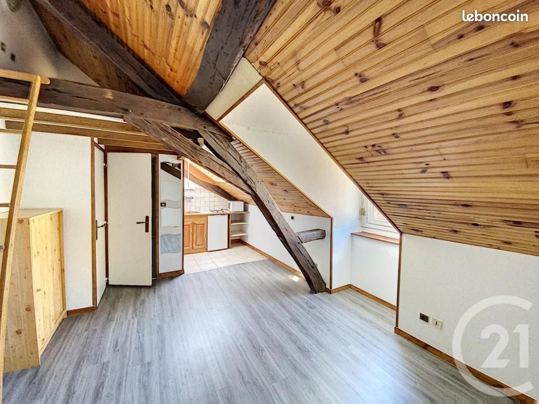 Appartement 1 pièce 15 m² · à Orléans · 15 m² · 369 €/mois