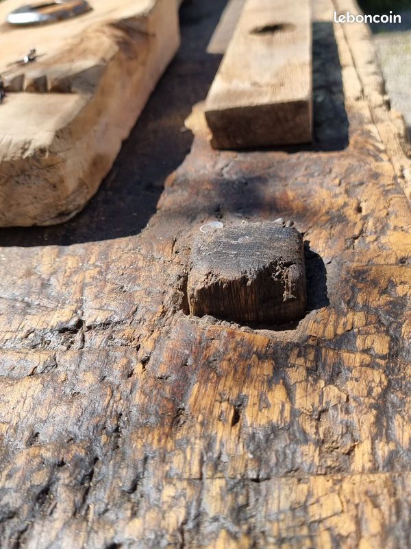 Établi ancien bois massif 236 cm avec étau – robuste – atelier ou déco (image 6)