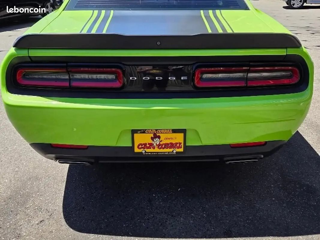 Dodge CHALLENGER 5.7 HEMI V8 375 CH - SHAKER - SELLERIE SHAKER - FAIBLE KILOMETRAGE (image 3)