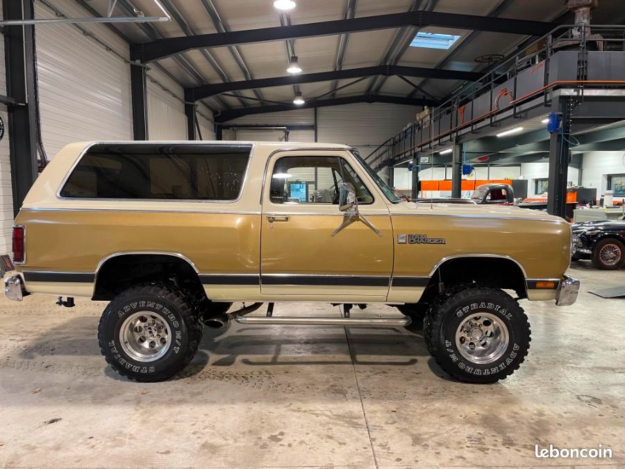 Dodge Charger RAM 4X4 5.2 V8 170 CV (image 9)