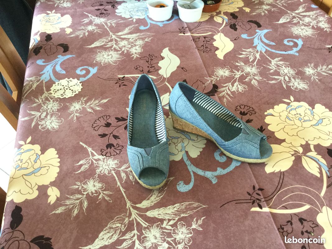 Chaussures femme taille 37 jean bleu clair marque sonoma (image 1)