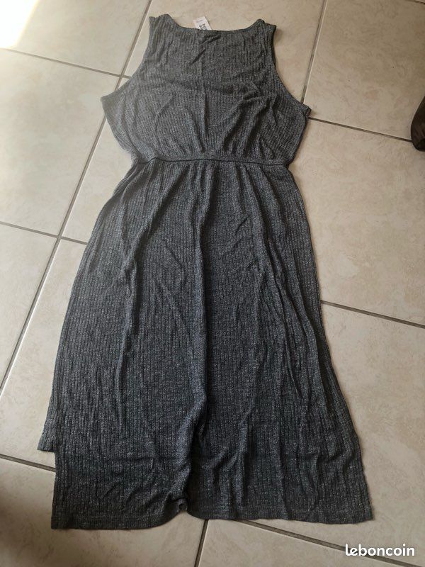 Robe C&A Taille 12/14 ans (image 1)