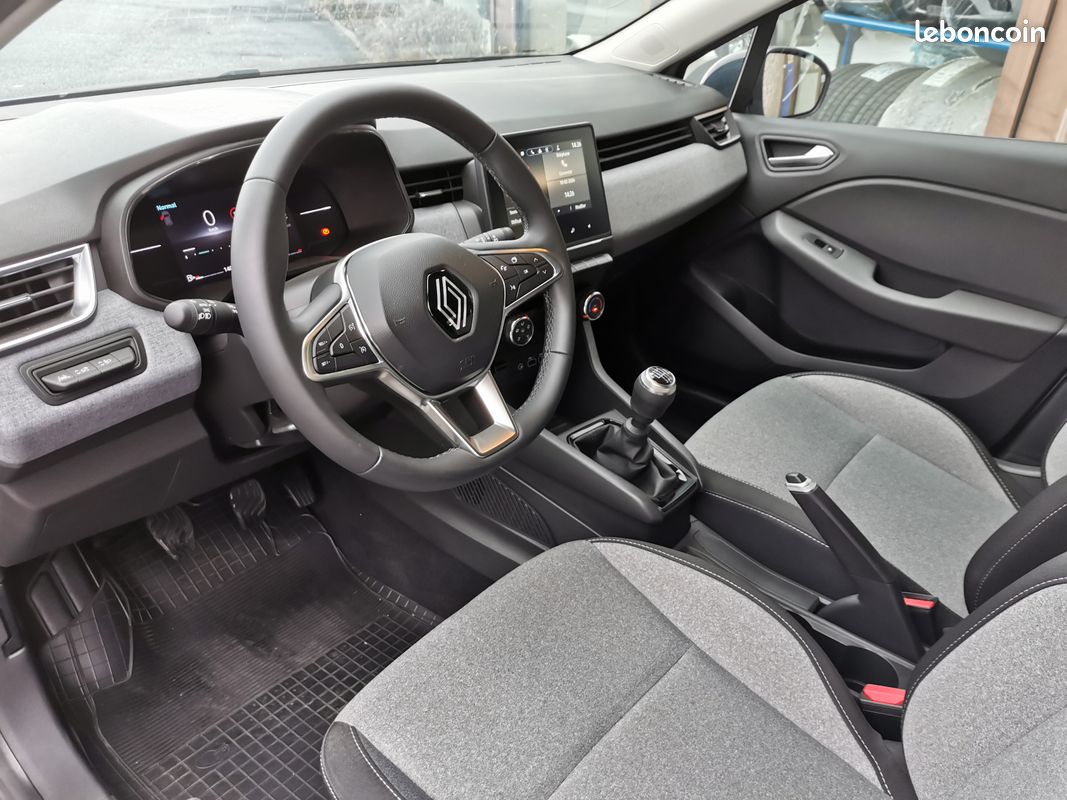Renault Clio V 1.0L TCE 90 Version Evolution (image 9)