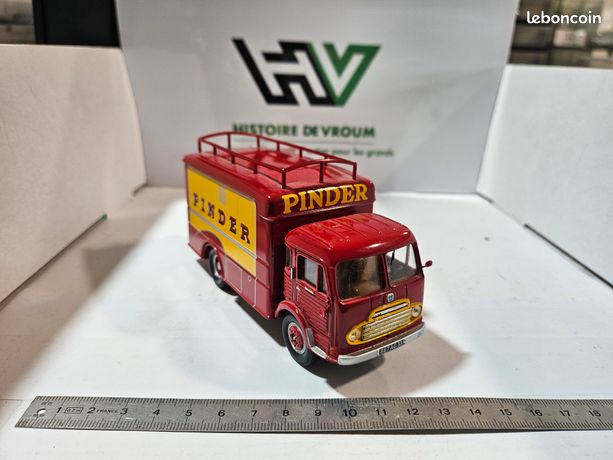 DIREKT COLLECTIONS, CIRQUE Pinder, Simca cargo 759W, frigo des viandes, 1/ 43e EUR 35,00 - FR