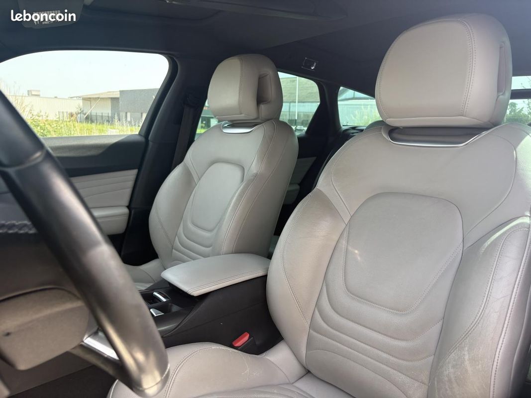 DS DS 5 2.0 HDi - 160 GARANTIE 2 ANS OFFERT - BVA Sport Chic (image 13)