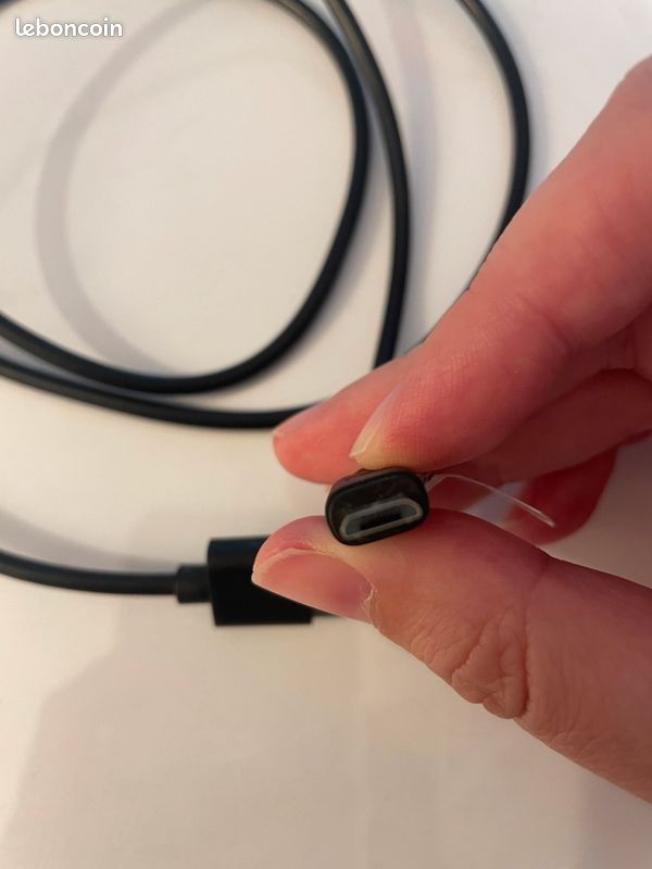 Cable USB Vieux Kindle, Samsung, etc (image 1)