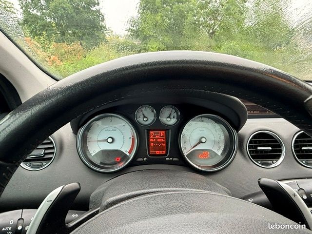 Peugeot 308 1.6 HDi 110ch FAP BVMP6 BLUE LION Navteq (image 11)
