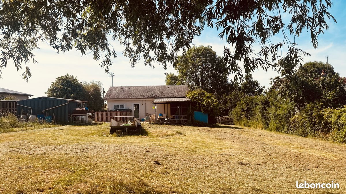 Maison 2 pièces 52 m² · à Chaumot · 52 m² · 600 €