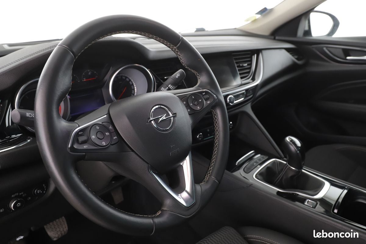 Opel Insignia Grand Sport 1.6 Diesel Innovation 136 ch (image 6)