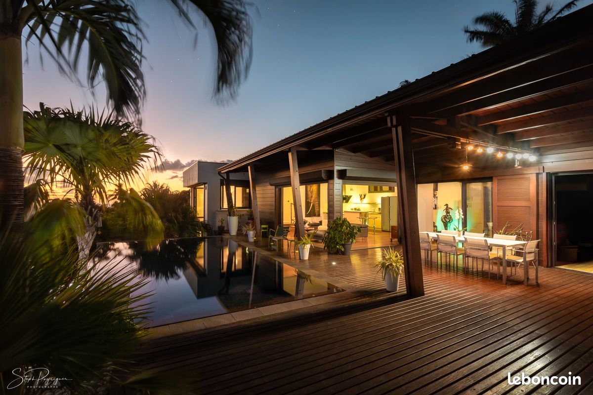 Maison 6 pièces 200 m² · à Les Avirons · 200 m² · 920 000 €