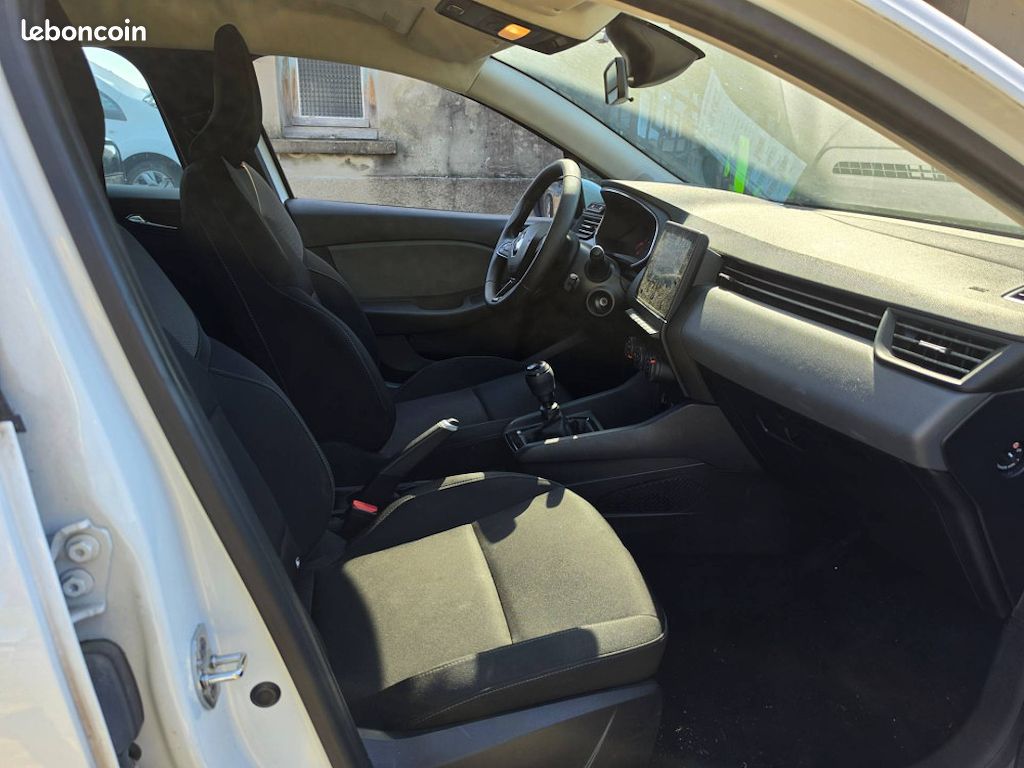 Renault Clio 5 – Clio V - société 1.0 essence 90ch Air Nav - 05/2021 – 54.000 KM réels – clim – GPS – Carplay – 7.500 euros HTVA (image 4)