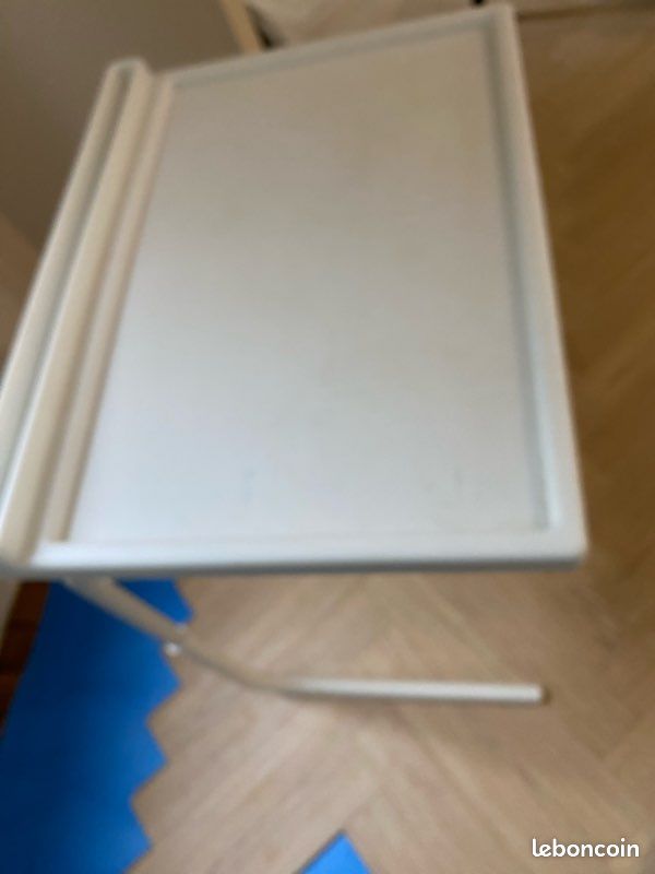 Table pliante haute 73 largeur 52 profondeur 40 (image 2)